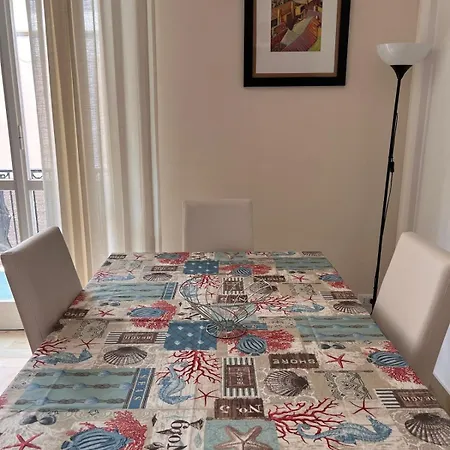 Homely, Elegant And Centrally Located Apartman Santa Margherita Ligure